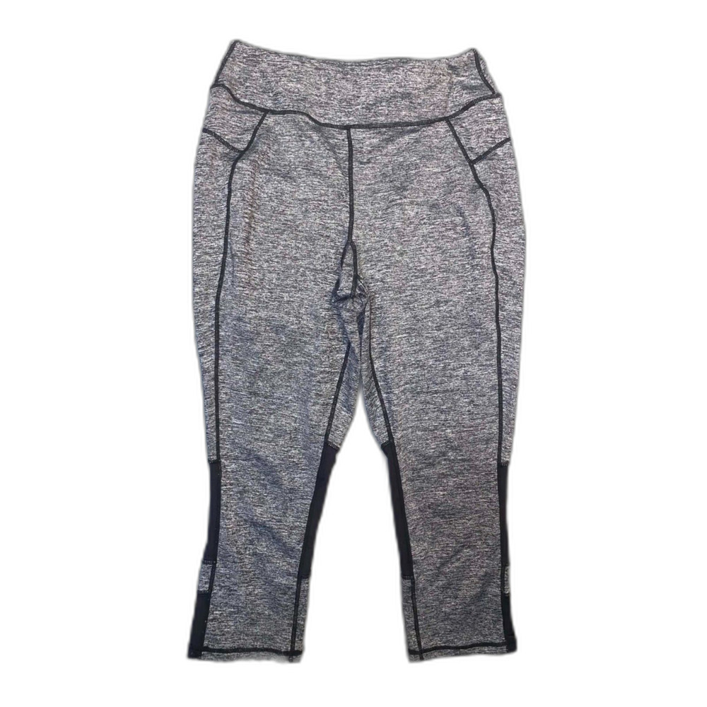 Womens size small capri leggings